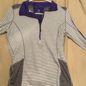 Ladies long sleeve zip athletic shirt